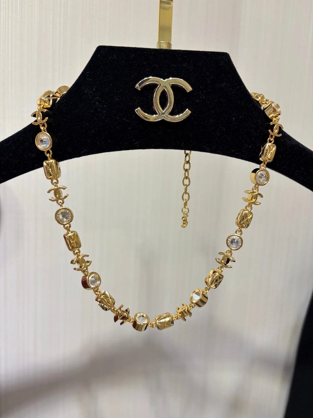 Chanel 2026 Gold Double C Diamond Pattern Crystal Necklace
