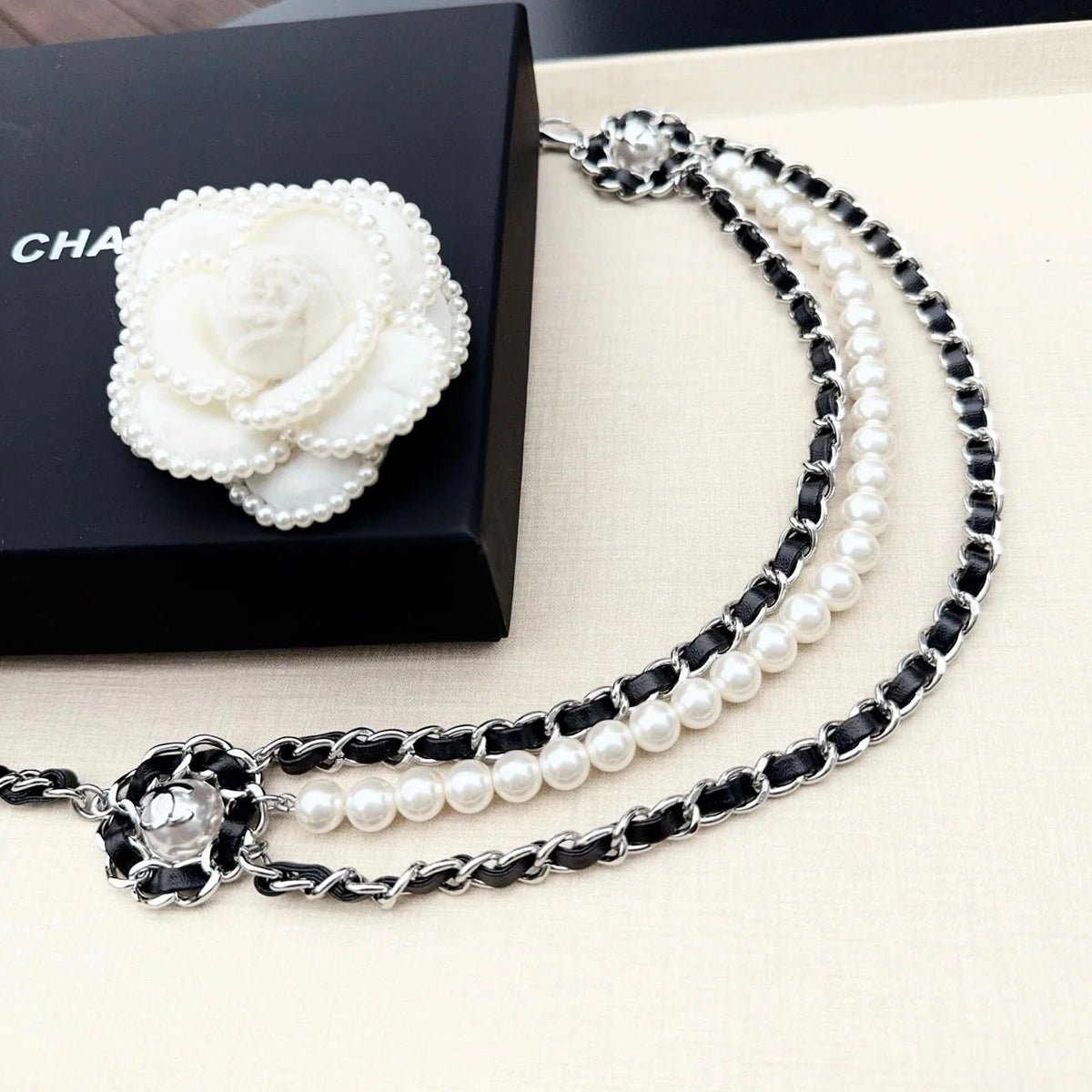 Chanel 2026 Interlaced Chain Pearl Layered Belt