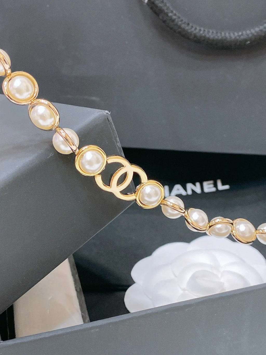 Chanel 2026 Pearl Accent Chain Belt Gold