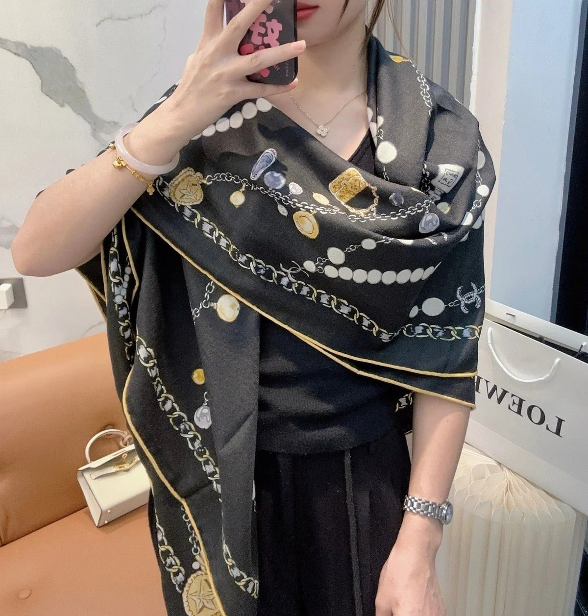 CHANEL 25S SCARF 140 CM IN CASHMERE SILK 943928