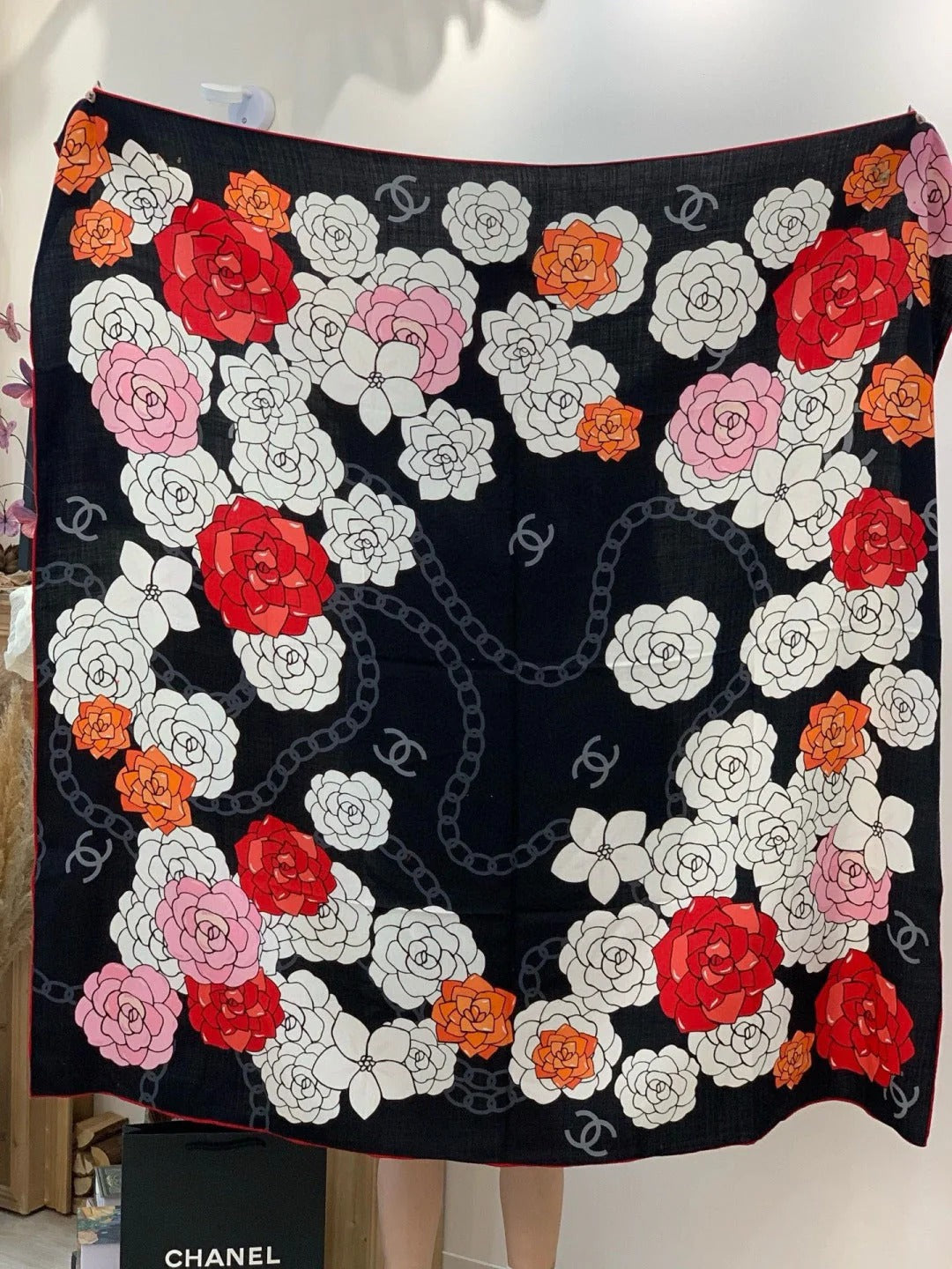 CHANEL 25S SCARF 140 CM IN CASHMERE SILK 943622
