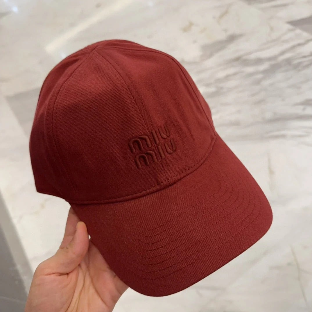 MM BASEBALL CAP IN RED FABRIC EMBROIDERED LOGO STYLE 9