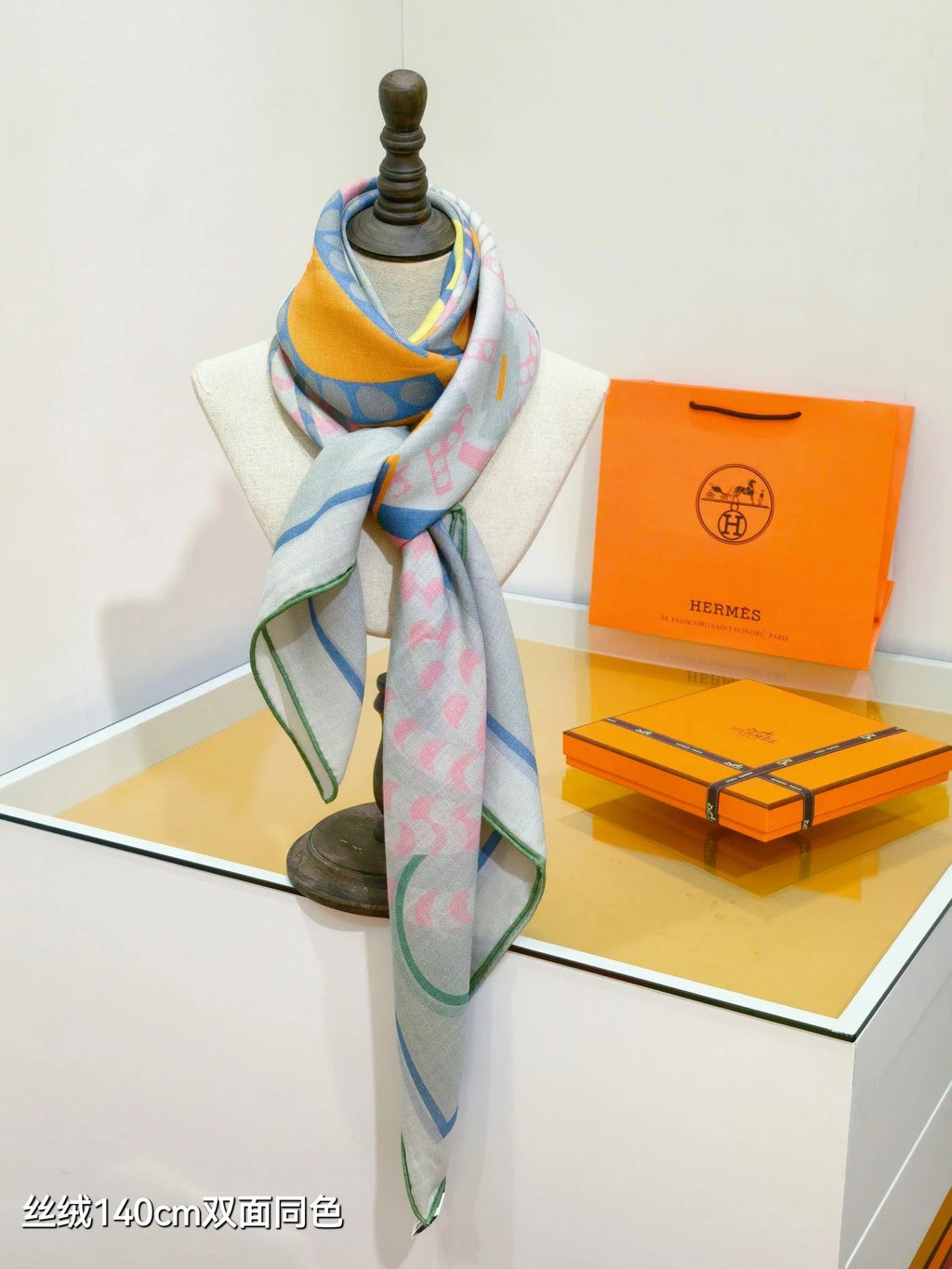 HM 26ss Amazon Scarf 90 Gray Blue Pink Colorful Twill Silk 130310