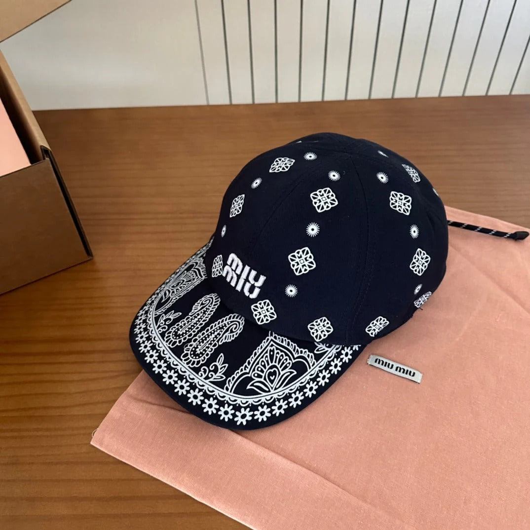 MM BASEBALL CAP IN BLACK WITH BLACK EMBROIDERED PATTERN