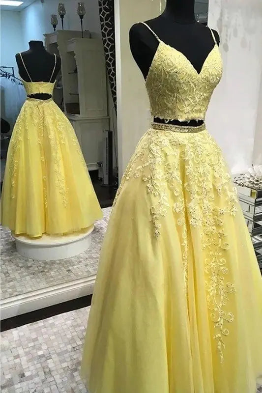 A-Line/Princess Tulle Applique Sleeveless V-neck Floor-Length Two Piece Prom Dresses